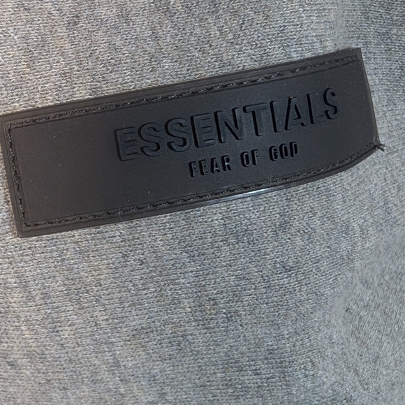 ESSENTIALS Fear Of God Fleece Cropped Hoodie Pullover Sweatshirt - Picture 4 of 10